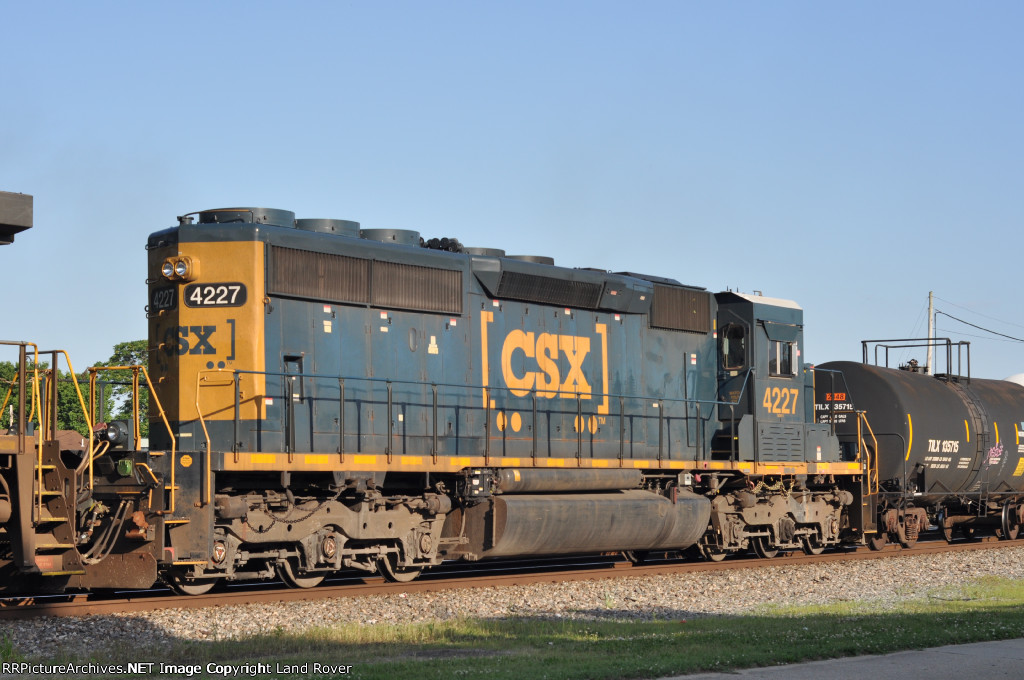 CSXT 4227